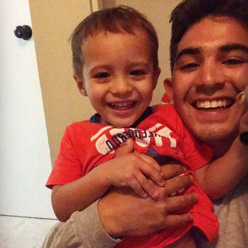 Meet your Posher, Elias